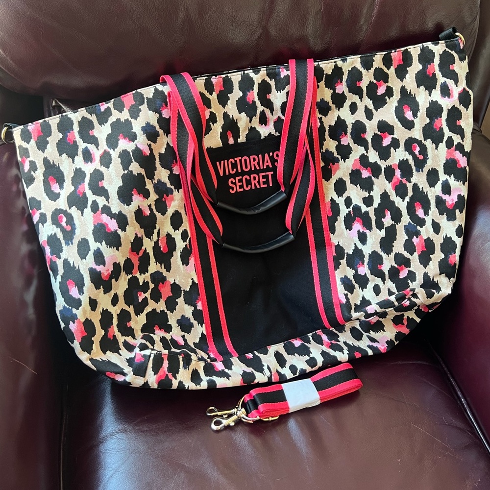 Victoria’s Secret large leopard tote bag. Never used.
